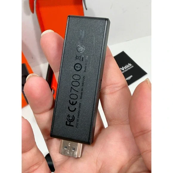 Amazon Fire TV Stick 1st Gen W87CUN 1080p HD with Alexa Voice Remote Black - Picture 4 of 8